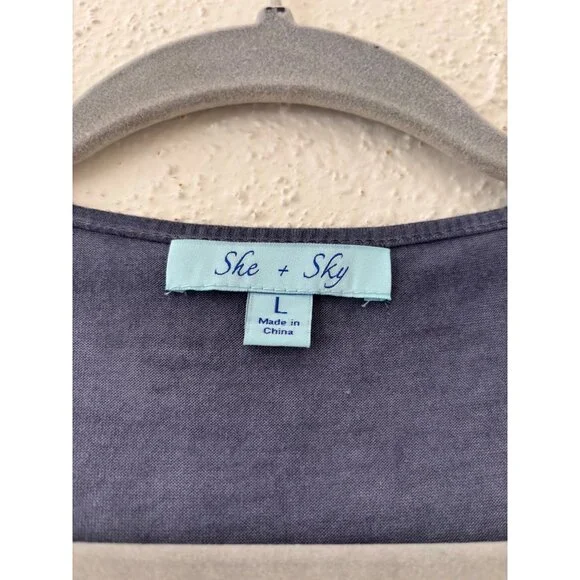 She + Sky Sleeveless Boho Tiered Vest With Lace Detail High Low Hem - Picture 4 of 10